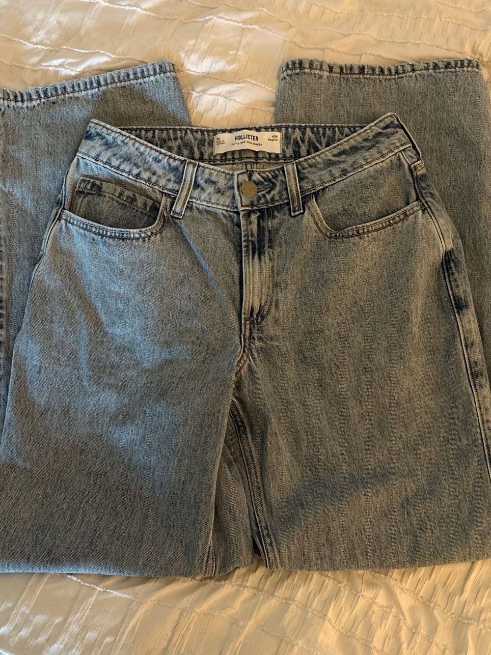 Hollister mid rise baggy light wash jeans